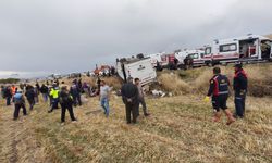 Afyon Şuhut'ta midibüs şarampole devrildi: 25 yaralı var, ayrıntılar belli oldu!