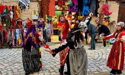 Afyon'da soğuk hava bile durduramadı! Frig Vadisi'ne akın ettiler