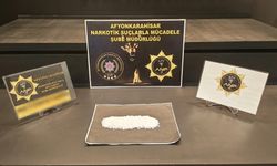 Afyon'da polis otomobili durdurdu: 44 gram uyuşturucu, 3 tutuklama