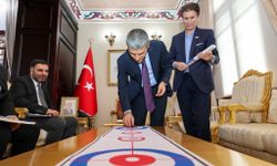 Türkiye Curling Federasyonu Başkanı Kenan Şebin’den Vali Aktaş’a ziyaret: Branş yaygınlaştırılacak