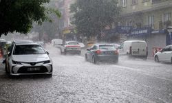 Meteoroloji'den 53 il için alarm! Kuvvetli yağış geliyor: Sel ve fırtına uyarısı