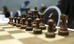 Afyon’da öğrenciler satranç turnuvasında yarışacak: İlk üç öğrenciye ödül!