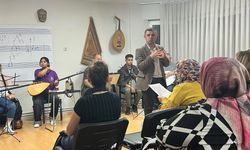 Afyon’da Musiki Eğitim Merkezi'nde Türk halk müziği çalışmaları sürüyor