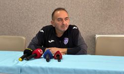 Afyon Belediye Yüntaş Kadın Voleybol Takımı Başantrenörü Çokşen: Bu takım Afyon'un takımı, sabra ihtiyacımız var
