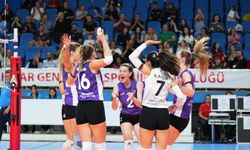 Sultanlar Ligi'nde Afyon Belediye Yüntaş evinde ilk maçını oynadı: Türk Hava Yolları'na 3-1'lik skorla mağlup oldu