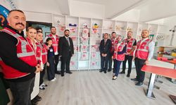 MHP Afyon Merkez İlçe Başkanlığı’ndan Cumhuriyet’in 103. Yılına özel armağan: 1103 kitapla okula kütüphane yapıldı