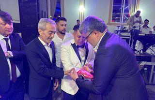 AK Partili Ali Özkaya damat kınasını yaktı