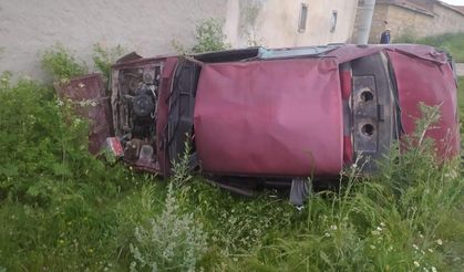 İhsaniye'de arabanın tekeri patladı savruldu, kazada tam 6 kişi yaralandı!