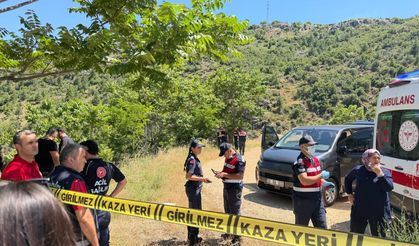 Isparta'da 2 Genç Aracın İçinde Ölü Bulundu: Gençlerden Biri Afyonlu...