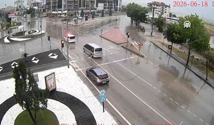 Afyon'da Nefes Alamayan 4 Yaşındaki Çocuğun İmdadına Polis Yetişti: O Anlar Kamerada