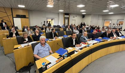 AK Parti çoğunluğu sonrası Afyon Belediye Meclisi’nde komisyonlar belirlendi: İşte yeni komisyon üyeleri