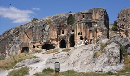 500 bin kişi Afyon’da buraya akın etti: Yıl sonu hedefi 2 Milyon!