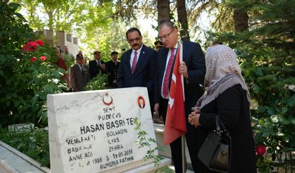 Bolvadin’de 15 Temmuz şehitleri dualarla anıldı