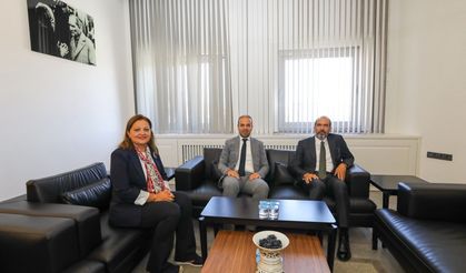 Afyon AK Parti'de yeni il başkanı mesaisi: Genel Merkez heyeti önce Burcu Köksal’la görüştü