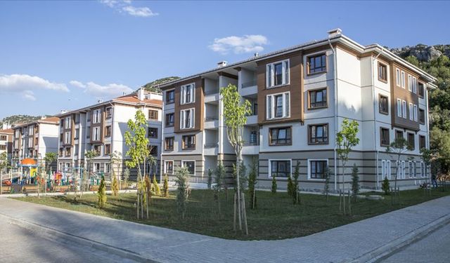 TOKİ'den 64 ilde 20 bin konut: Yarın başlıyor, ilk başvuran avantajlı!