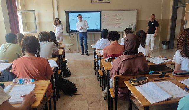 Kaymakam Sülün, yaz kampındaki öğrencilerle buluştu
