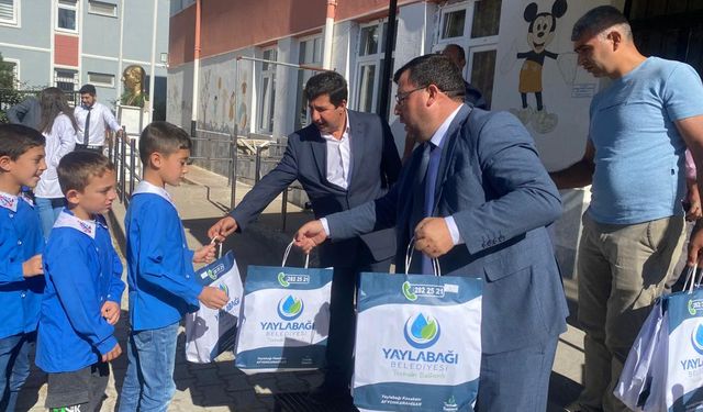 Afyon’da bu belediye 315 öğrencinin tüm kırtasiye ihtiyacını karşılıyor