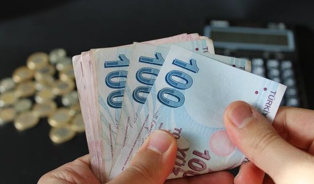 SGK beklenen tarihi duyurdu: Emekli zam farkları 7 Ağustos'ta hesaplara yatıyor