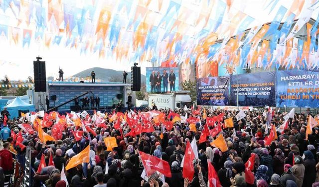 Cumhurbaşkanı Erdoğan: “Önümüze hangi badire çıkarsa çıksın ülkemizi demokrasi ve kalkınma rotasından çıkartmadan hedeflerine doğru ilerletmeyi başardık”