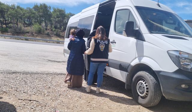 Afyon'da yurda yasa dışı yollardan giren 9 düzensiz göçmen yakalandı
