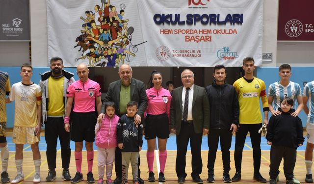 Afyon'da heyecan dorukta: Futsal grup müsabakaları başladı