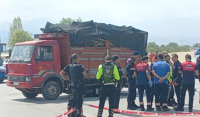 İzmir'deki kazada yaşamını yitiren bekçinin cenazesi toprağa verildi