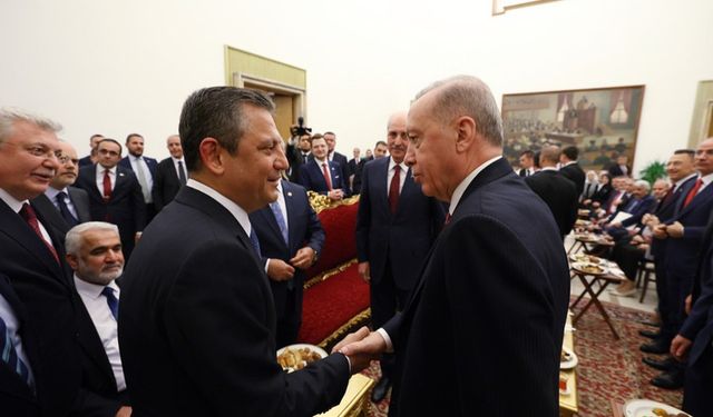 Cumhurbaşkanı Erdoğan ile CHP Genel Başkanı Özel görüşecek: Masada hangi konular var?