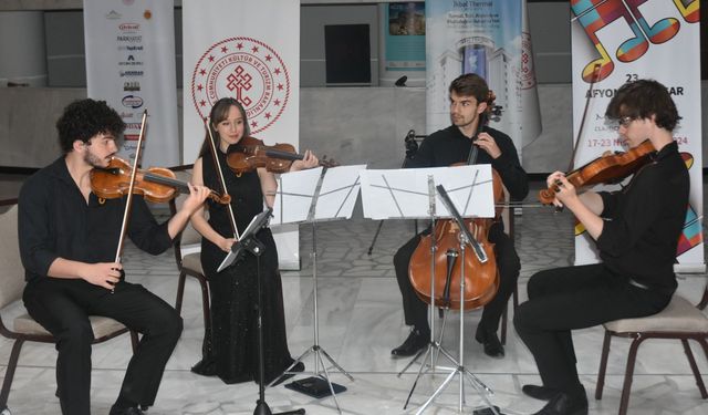 23. Afyon Klasik Müzik Festivali'nde "Suk Dörtlüsü Quartet" sahne aldı