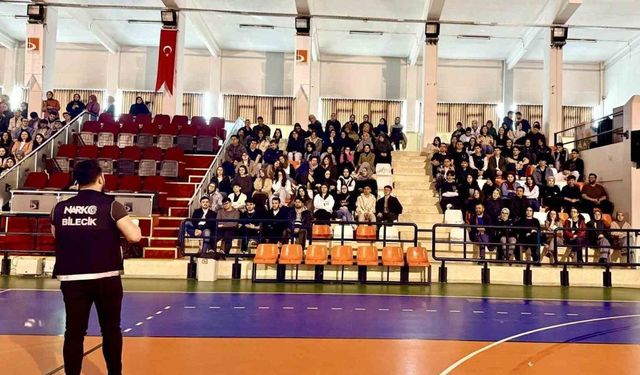 En İyi Narkotik Polisi Anne