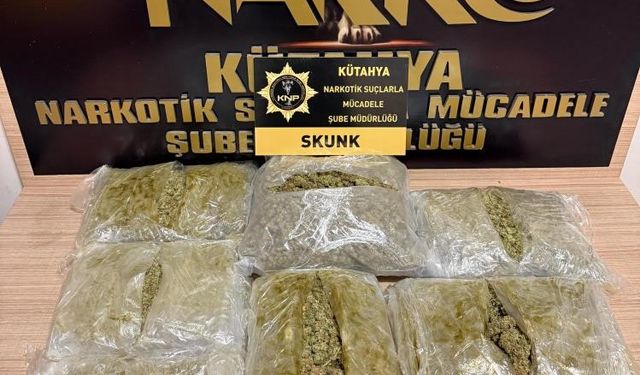 Kütahya’da Uyuşturucu Operasyonu: 3 Kilo Skunk Ele Geçirildi