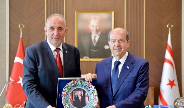 Aslanapa Belediye Başkanı Kulik’ten KKTC ziyareti mesajı: İlçemize özgü hediyemizi takdim ettik