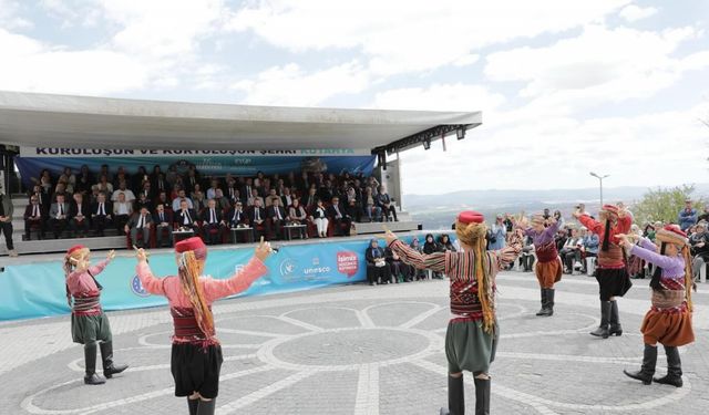 Kütahya’da Hıdırellez ve Fetih Coşkusu Hisar Kalesi’nde Yaşandı