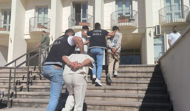 Muğla'da narkotik baskınında ele geçirilen 3 şüpheli hapsedildi