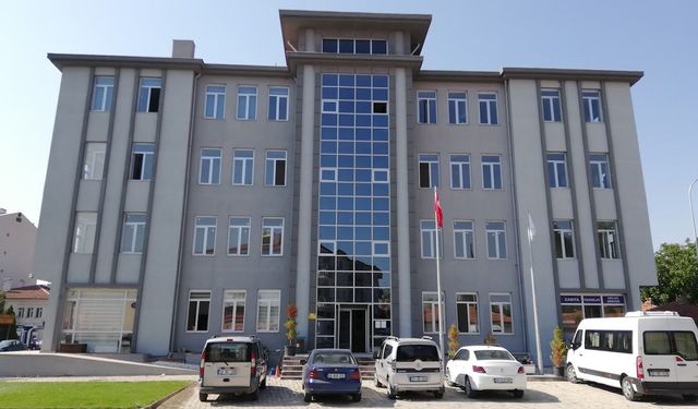 AÇIK FUTBOL SAHASI YAPIMI VE KAPALI FUTBOL SAHASI TAMİRİ
