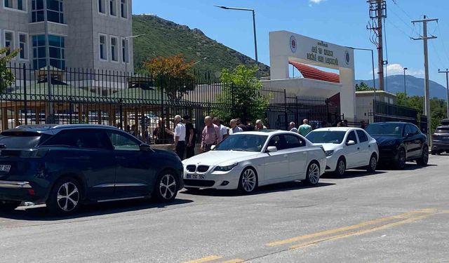 Denizli'deki facianın ardından: Otobüs kazasında ölenlerin kimlik tespit çalışmaları sürüyor