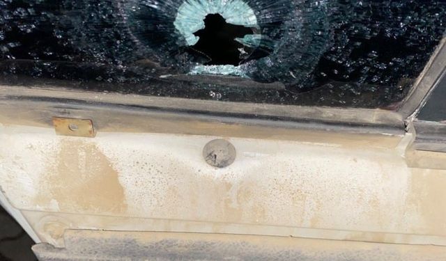 Afyon’da gece yarısı dehşeti: Bir anda araca saplandı