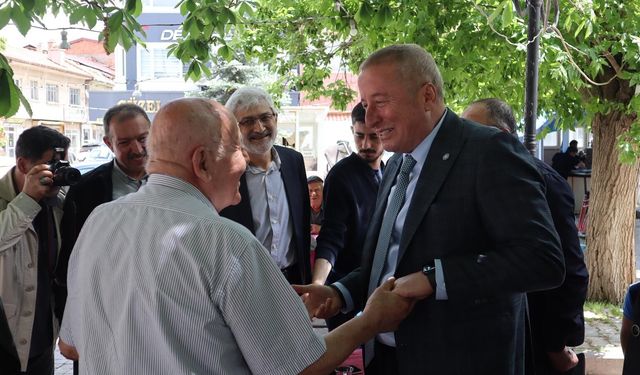 İYİ Parti Heyeti Afyon'da İlçe ve Beldelerde Bayramlaştı