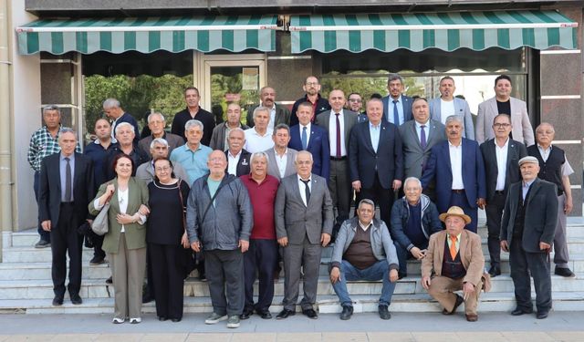 İYİ Parti Afyon’da bayram coşkusu ilçelerde devam etti: “Memleketimizin yarınlarını hep birlikte inşa edeceğiz"