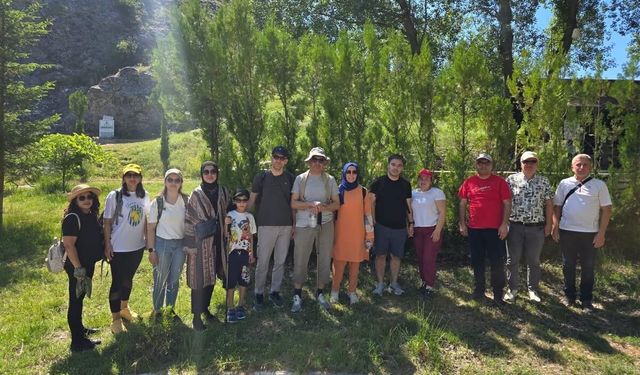 Bilecik'in Harmankaya Kanyonu'nda doğa ve sanat buluşması