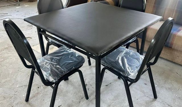 Osmaneli'de Köylerin Sosyal Alanlarına Masa ve Sandalye Desteği