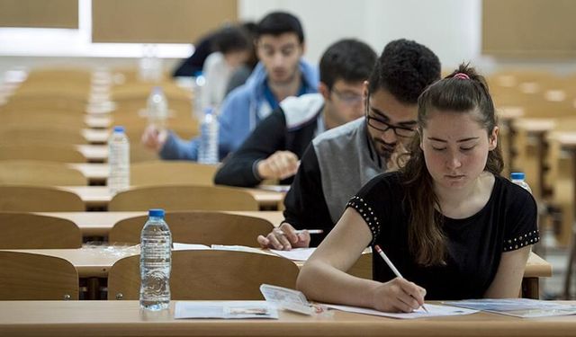Afyonkarahisar'da YKS Heyecanı: Yaklaşık 18 Bin Aday Ter Dökecek