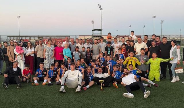 Afyon’da Futbol Şöleni: Ege FK U13 Şampiyonu, 9. Kupa Geldi
