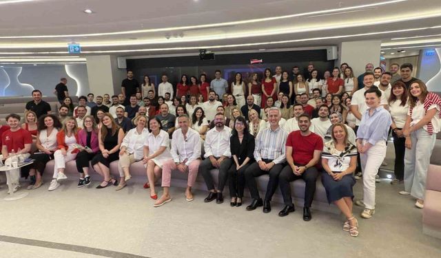 Vodafone Türkiye'den yapay zekâ odaklı yapılanma: 150 kişilik ekip doğrudan CEO'ya bağlandı