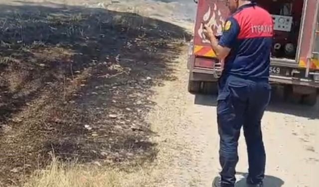 Afyon'da Korkutan Otluk Yangını: Tarım Arazilerine Sıçramadan Söndürüldü!