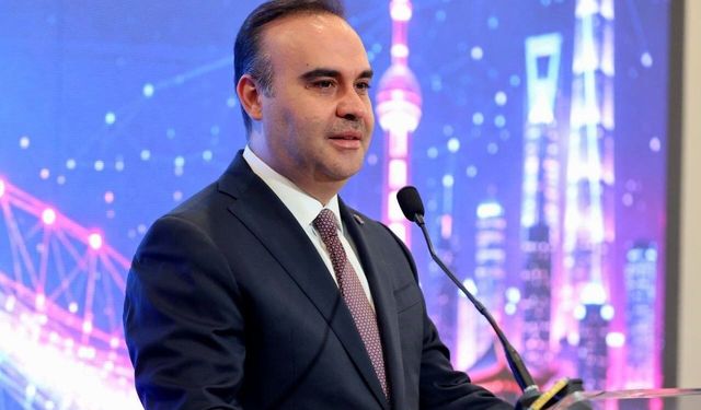 Türk Bilim Heyeti Kutup Rezonansında: 81 Derece Kuzey Enleminde Deniz Buzu Hattına Ulaşıldı