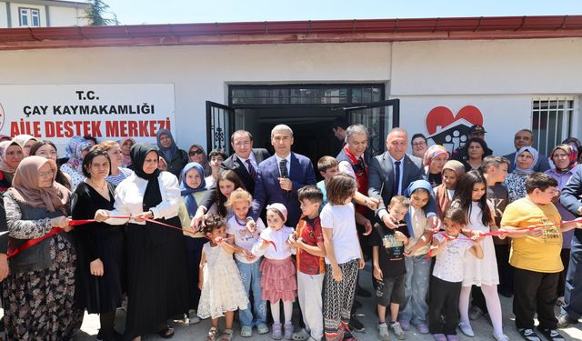 Afyon Çay’da Aile Destek Merkezi hizmete açıldı: Kadınların gelişimlerine katkı sunacak