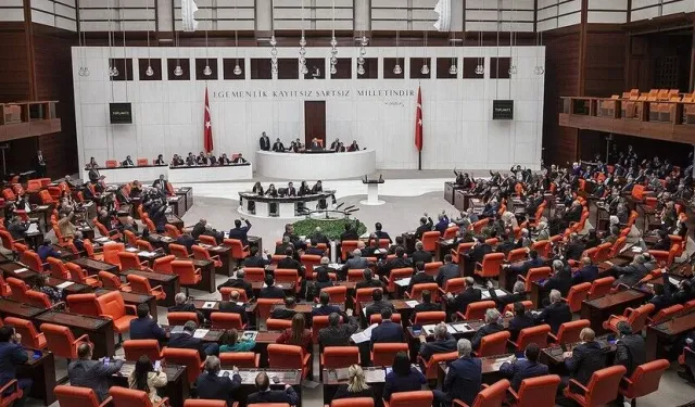 CHP ana muhalefetten düştü: İşte meclisteki yeni milletvekili dağılımı…