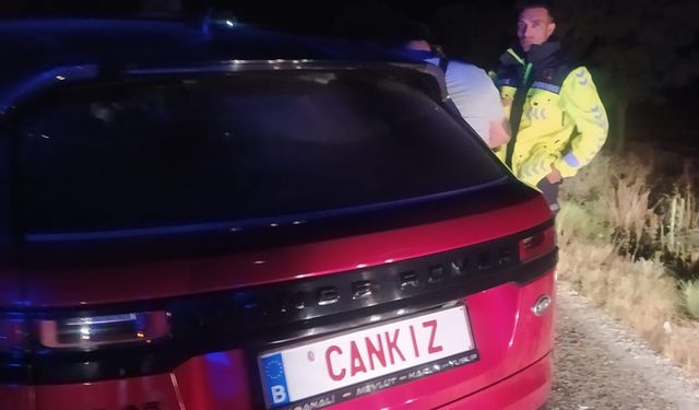 Afyon Çay’da iki otomobil çarpıştı: Çok sayıda ölü ve yaralı var! Kaza yapan aracın plakası dikkat çekti