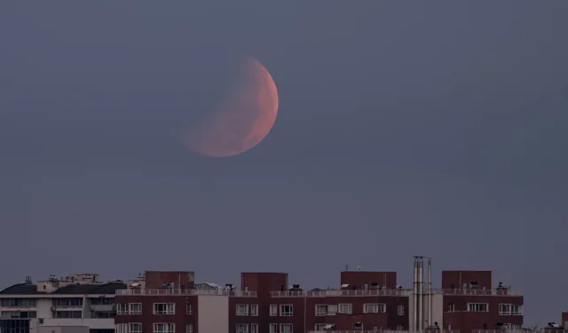 28 Ağustos Ay tutulması saat kaçta? Kanlı Ay Türkiye’den görülecek mi?
