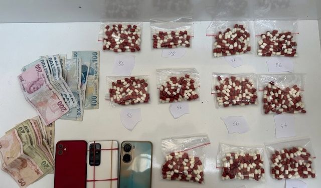 İzmir’de uyuşturucu operasyonu: 74 şüpheli tutuklandı